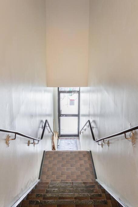 Apartamento No°1~Plaza St-Hubert~Metro Jean-Talon~Jarry Parc Montreal Exterior foto